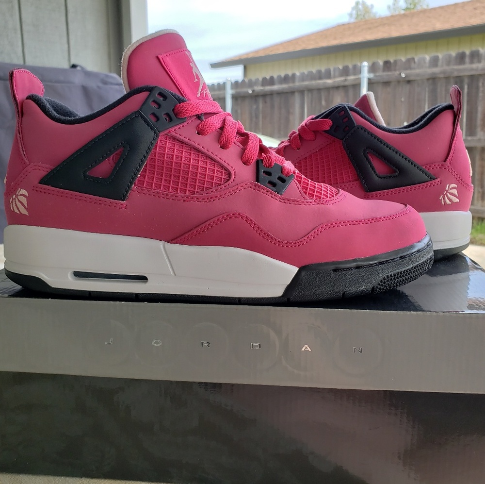 Jordan cherry 4s retro gs 2012 release